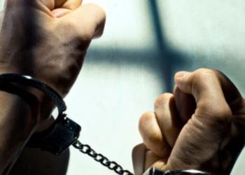 Χειροπέδες για χασίς και βουπρενορφίνη