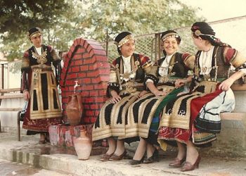 Αντάμωμα Καραγκούνηδων στα Τρίκαλα