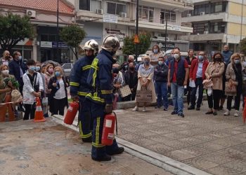 Άσκηση εκκένωσης για έκτακτη ανάγκη του κτιρίου της Περιφερειακής Ενότητας Τρικάλων