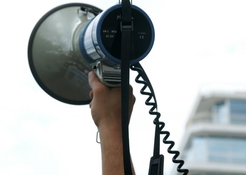 Κινητοποιήσεις και …θεατρική παράσταση