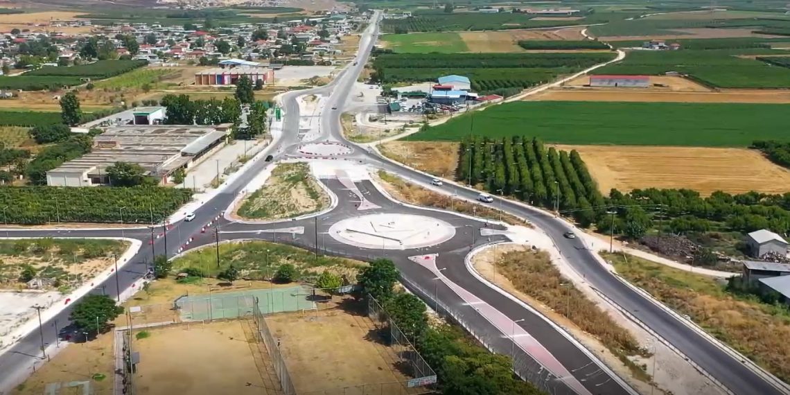 Στην κυκλοφορία ο πρώτος κυκλικός κόμβος