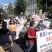 Στον δρόμο οι «ήρωες» Υγειονομικοί