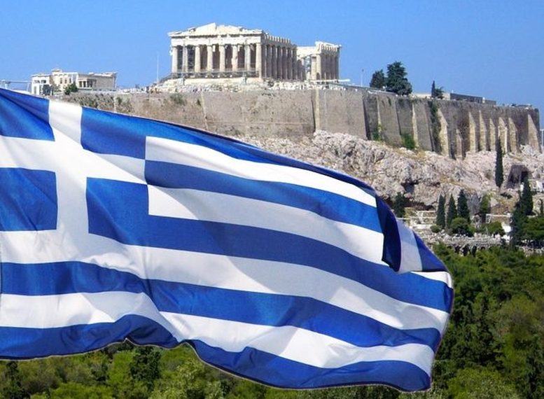 Επιστροφή της γαλανόλευκης στην Ακρόπολη μετά από 1.264 μέρες σκλαβιάς