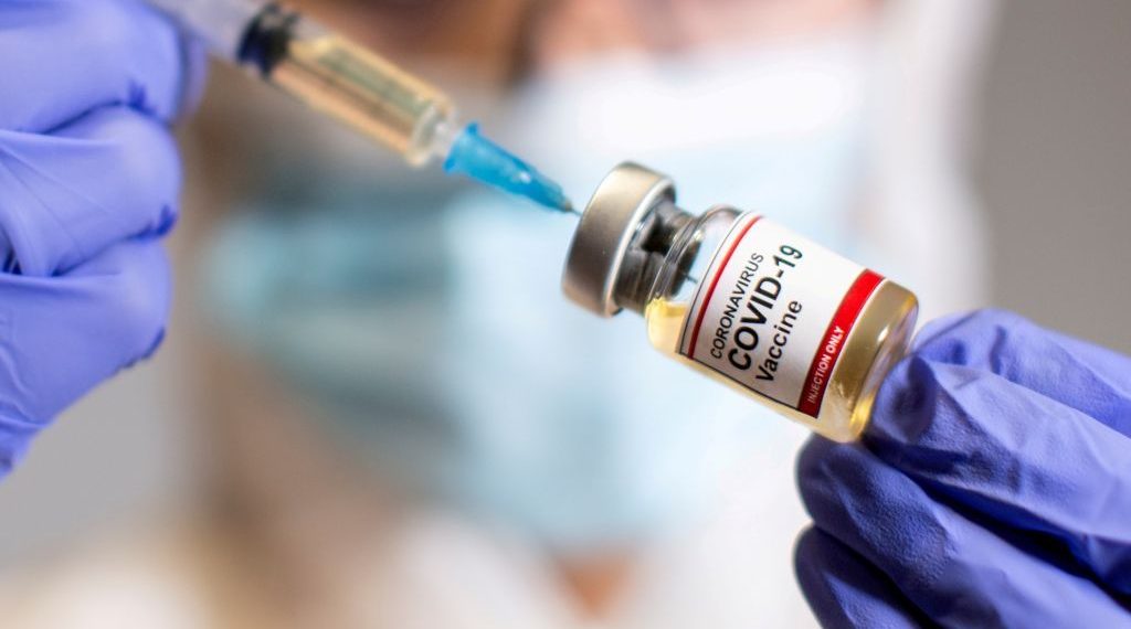 «Πλήρως εμβολιασμένοι» κατά του covid-19 οι μισοί Τρικαλινοί
