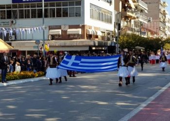 Ματαιώθηκε η παρέλαση (και) στα Τρίκαλα