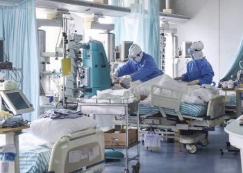 Ξεπέρασαν στις ΜΕΘ τους 500 οι διασωληνωμένοι ασθενείς με covid-19