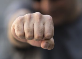 Δικογραφία για ξυλοδαρμό ανηλίκου λόγω …ομάδας