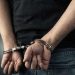 Χειροπέδες μετά την 6η προσπάθεια