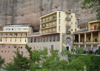 Η λεηλασία και η πυρπόληση της Ιεράς Μονής του Μεγάλου Σπηλαίου