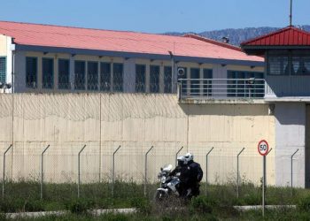 Πρωτοχρονιά εκτός… φυλακής Τρικάλων
