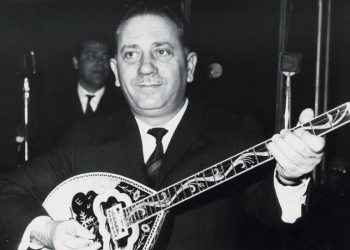 Ο σπουδαίος βιρτουόζος του μπουζουκιού