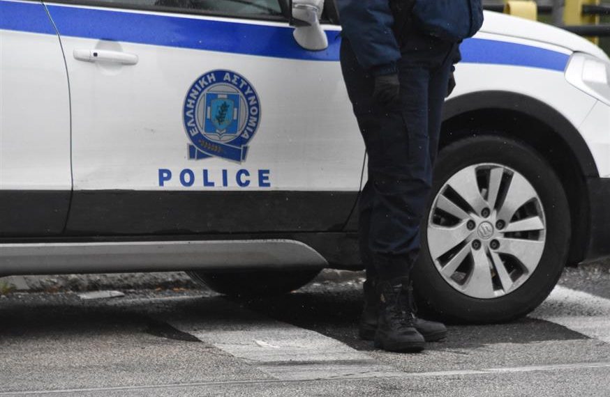 Συλλήψεις ανηλίκων για ληστεία