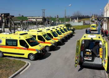 Ενίσχυση του ΕΚΑΒ Θεσσαλίας με 10 πλήρως εξοπλισμένα ασθενοφόρα