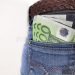 Αγκαλιά με …κόστος 900 ευρώ