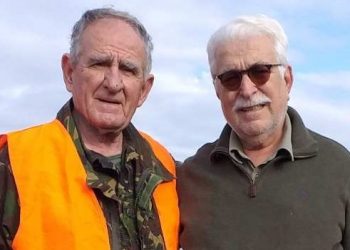 Βγαίνουν από τα …δεξιά