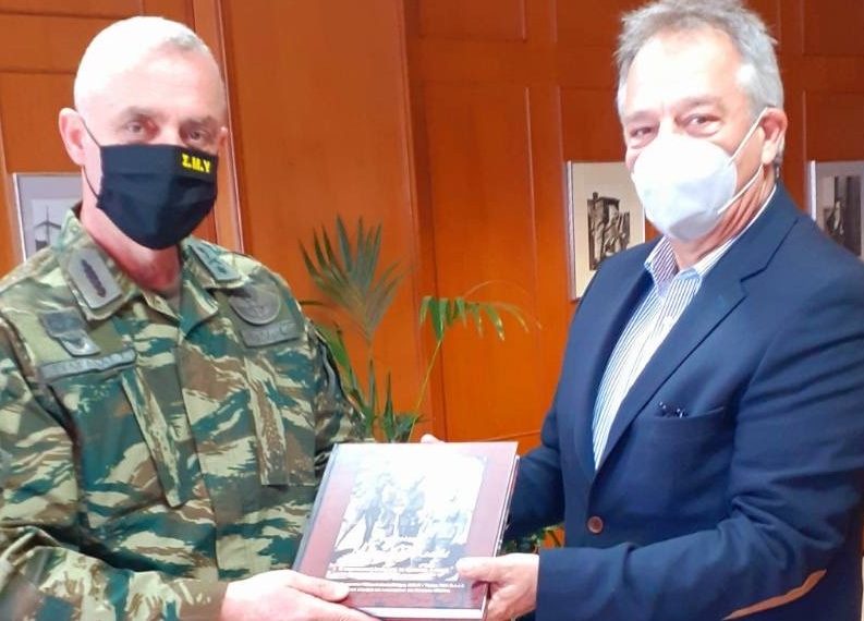 Σε Αντιπεριφερειάρχη και Δήμαρχο ο νέος Διοικητής της ΣΜΥ