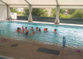 Πρόγραμμα θεραπευτικής κολύμβησης στα Τρίκαλα