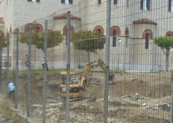 Σε εξέλιξη οι …ανασκαφές στο κέντρο των Τρικάλων
