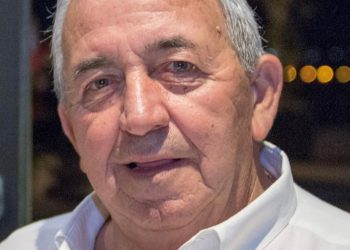 «Έφυγε» ο Δημήτρης Μπρουζούκης