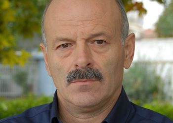 Θέλουν την νεολαία χειροκροτητή στην αντιδραστική πολιτική