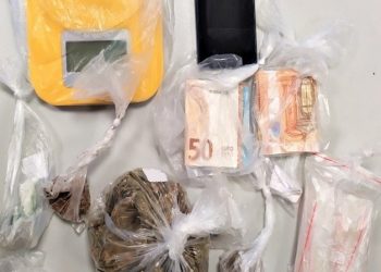 Χειροπέδες σε έμπορο ναρκωτικών