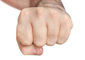Επίθεση σε βάρος Δημοτικού Αστυνομικού