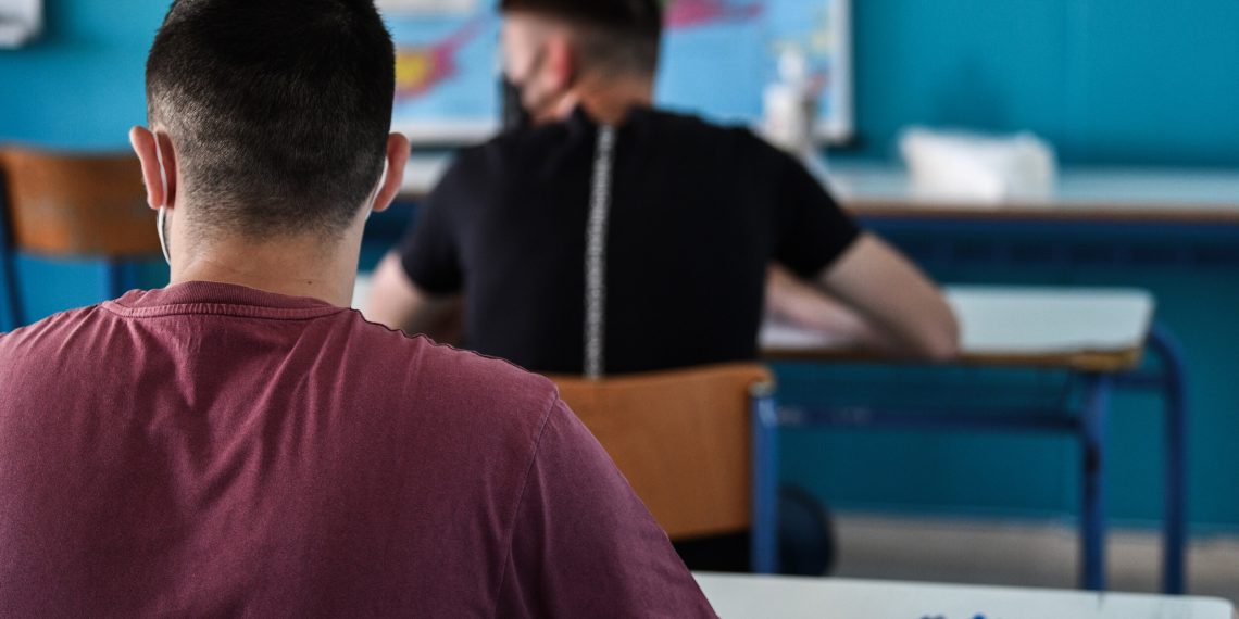 Συνέχεια εξετάσεων για τους Αποφοίτους των Γενικών Λυκείων