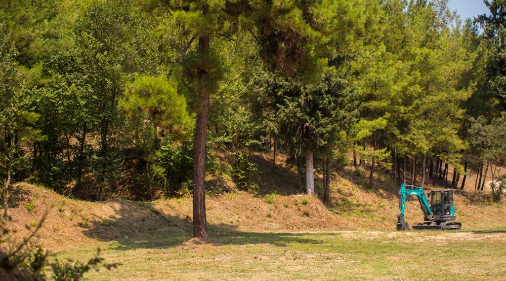 Σε εξέλιξη εργασίες πυροπροστασίας στο άλσος του Προφήτη Ηλία