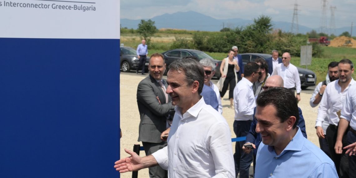 Μητσοτάκης και Σκρέκας στα εγκαίνια του αγωγού φυσικού αερίου IGB στην Κομοτηνή