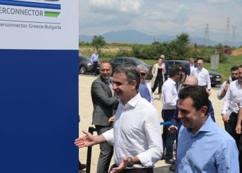 Μητσοτάκης και Σκρέκας στα εγκαίνια του αγωγού φυσικού αερίου IGB στην Κομοτηνή