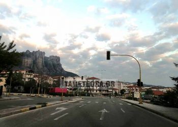 Πρόβλημα με τον φωτισμού οδού της Καλαμπάκας λόγω …τροχαίου ατυχήματος