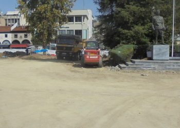 Η ανακοίνωση της Εφορείας Αρχαιοτήτων Τρικάλων για την ανεύρεση οστών στην κεντρική πλατεία