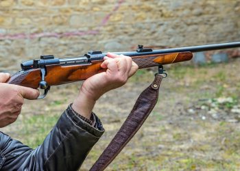 Δολοφόνησε την σύντροφο του και το παιδί τους πριν αυτοκτονήσει