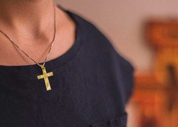 Θύμα …εναγκαλισμού Τρικαλινή