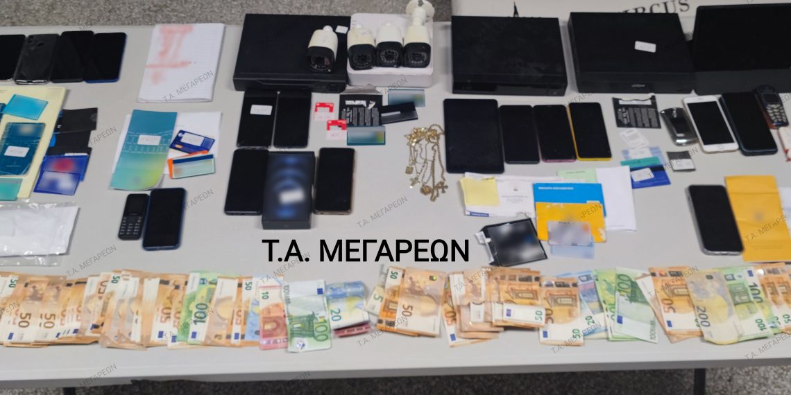 Εξαρθρώθηκε σπείρα που διέπραξε εκατοντάδες ηλεκτρονικές απάτες