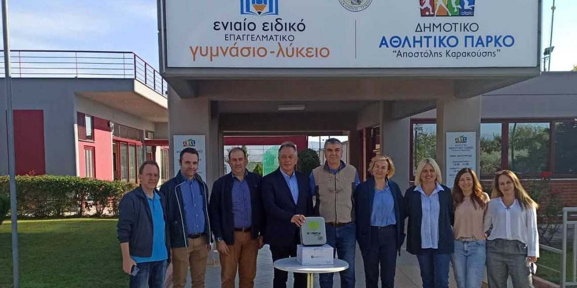 Αυτόματο απινιδωτή απέκτησε το Ειδικό Επαγγελματικό Γυμνάσιο – Λύκειο Τρικάλων