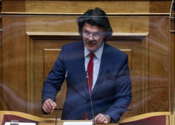 Παραπομπή στην Δικαιοσύνη με πιθανή έκπτωση από το βουλευτικό αξίωμα