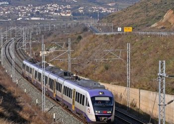 Έφτασε η ώρα για υπογραφές
