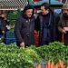 Επίσκεψη του Υπουργού στην λαϊκή αγορά των Τρικάλων
