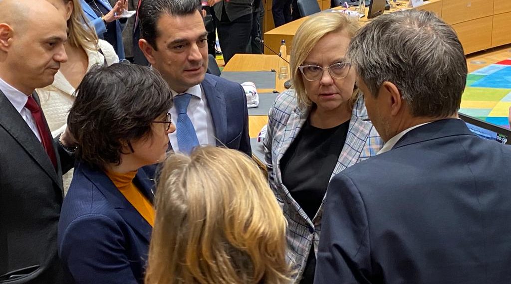Κώστας Σκρέκας: Δικαιώθηκε η πρόταση για πλαφόν του Κυριάκου Μητσοτάκη