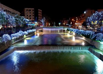 Χριστουγεννιάτικο ωράριο στην αγορά των Τρικάλων