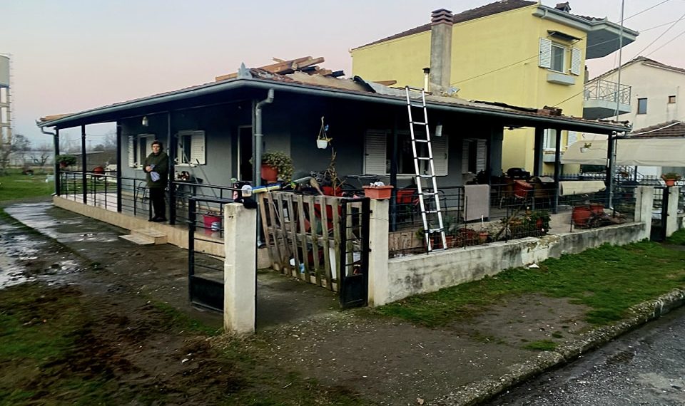 Στήριξη σε πυρόπληκτη οικογένεια του Βαλτινού Τρικάλων