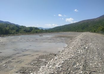 Σε ενίσχυση αναχωμάτων σε περιοχές των Τρικάλων προχωρά η Περιφέρεια Θεσσαλίας