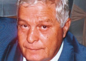 «Έφυγε» ο Βασίλης Νταμπουρλιάκος