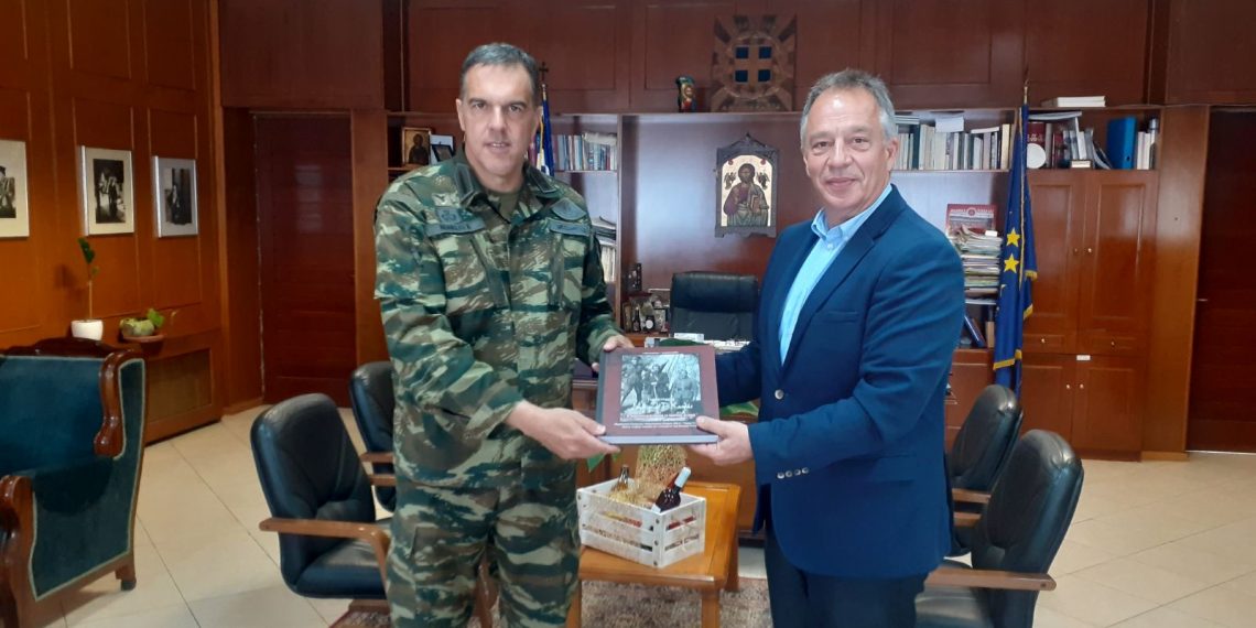 Εθιμοτυπικές επισκέψεις του νέου Διοικητή της ΣΜΥ