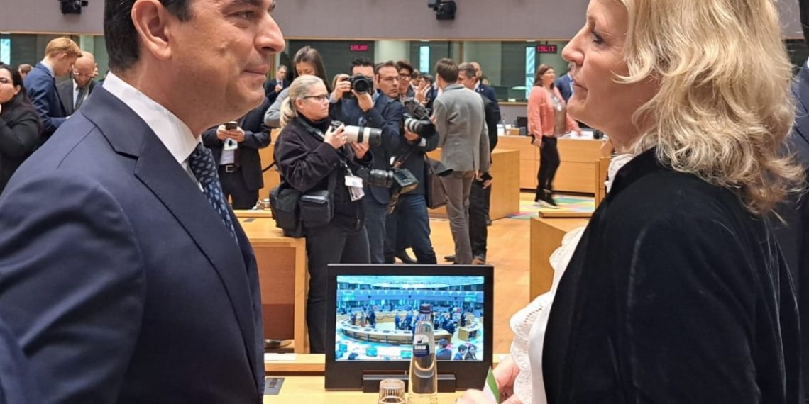 «Μέτωπο» 14 χωρών υπέρ της Ελληνικής πρότασης για τα δίκτυα ηλεκτρικής ενέργειας