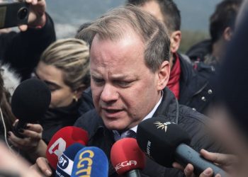 Παραίτηση του Υπουργού Μεταφορών και Υποδομών μετά την τραγωδία στα Τέμπη