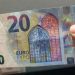 «Έριχναν» στην αγορά πλαστά χαρτονομίσματα