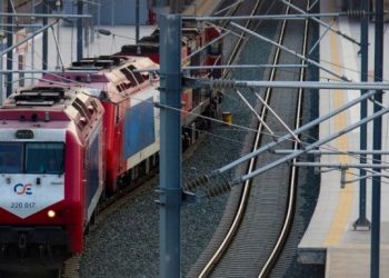 Σταδιακή επαναλειτουργία των σιδηροδρομικών συρμών