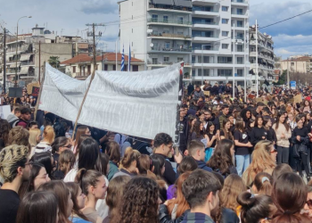 Οργισμένη αντίδραση (και) στα Τρίκαλα με αίτημα την απόδοση ευθυνών στο ακέραιο